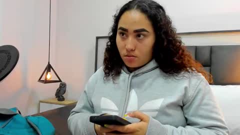 Snapshot of ayla_martinez chatting on October 5, 2025, 2:32 am Ayla online show from October 5, 2025, 2:32 am