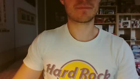 Snapshot of babacoolmagic chatting on January 18, 2025, 2:33 pm babacoolmagic online show from January 18, 2025, 2:33 pm