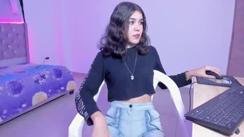 Snapshot of baby_glow01 chatting on November 12, 2025, 1:22 pm baby_glow01 online show from November 12, 2025, 1:22 pm