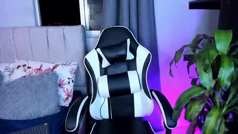 Snapshot of baby_kaliope chatting on September 18, 2025, 7:32 am Kaliope online show from September 18, 2025, 7:32 am