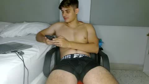 badbunny_69_ online show from February 4, 2025, 5:53 am
