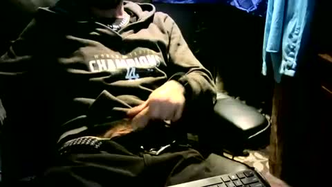 Snapshot of banginondadrumsalldaylong chatting on February 2, 2025, 5:37 pm banginondadrumsalldaylong online show from February 2, 2025, 5:37 pm