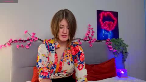 Snapshot of barbaraallen chatting on October 27, 2025, 9:35 am barbaraallen online show from October 27, 2025, 9:35 am