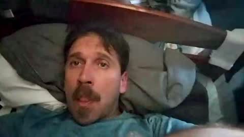 Snapshot of batemeinbate chatting on September 28, 2025, 10:37 pm batemeinbate online show from September 28, 2025, 10:37 pm