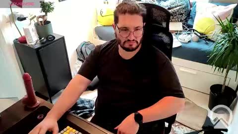 Snapshot of bbking1980 chatting on January 6, 2025, 2:25 pm CallMeDaddy online show from January 6, 2025, 2:25 pm