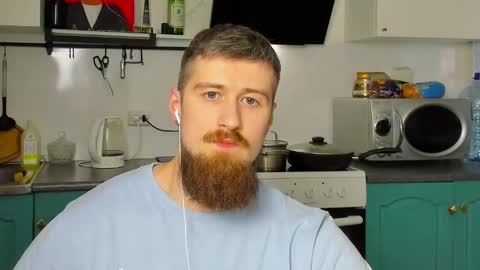 Snapshot of bearded_legend chatting on January 30, 2025, 9:14 pm Zeus online show from January 30, 2025, 9:14 pm