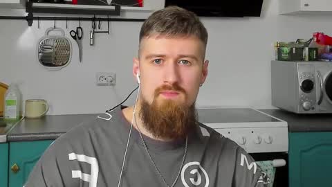 Snapshot of bearded_legend chatting on March 8, 2025, 10:24 pm Zeus online show from March 8, 2025, 10:24 pm