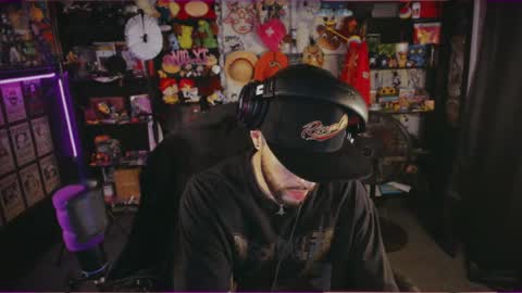 Snapshot of beastbxy chatting on September 22, 2025, 5:59 pm beast bxy online show from September 22, 2025, 5:59 pm