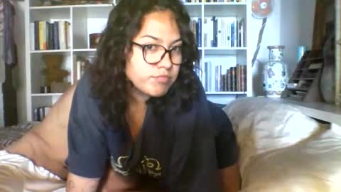 Snapshot of beasts_little_beauty chatting on September 28, 2025, 1:27 pm Beast And His Beauty online show from September 28, 2025, 1:27 pm