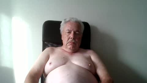 Snapshot of beatli chatting on October 19, 2025, 7:53 am Beat online show from October 19, 2025, 7:53 am