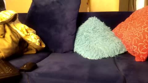 Snapshot of beautygirls_ chatting on October 7, 2025, 12:35 pm beautygirls_ online show from October 7, 2025, 12:35 pm