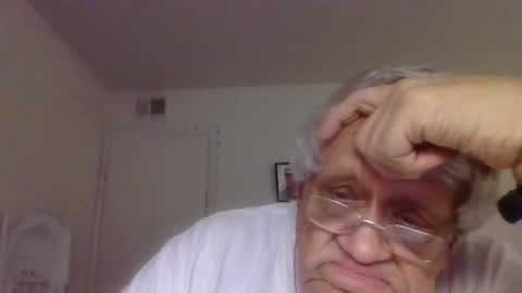 Snapshot of beautytomyeyes chatting on February 2, 2025, 1:12 am beautytomyeyes online show from February 2, 2025, 1:12 am