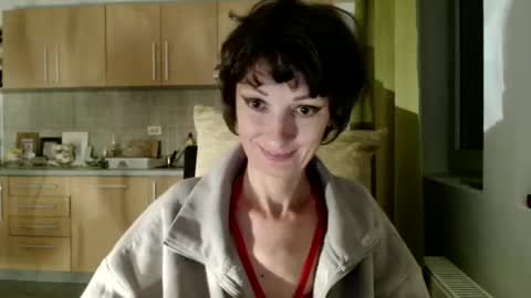 Raluca online show from October 8, 2025, 4:37 pm