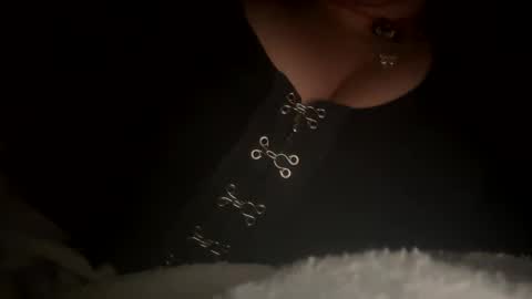 Snapshot of bebesitaa21 chatting on January 14, 2025, 4:25 am Angelique online show from January 14, 2025, 4:25 am