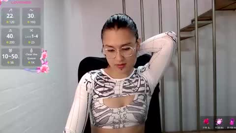 Snapshot of beckdymon chatting on March 7, 2025, 6:43 pm Daniela online show from March 7, 2025, 6:43 pm