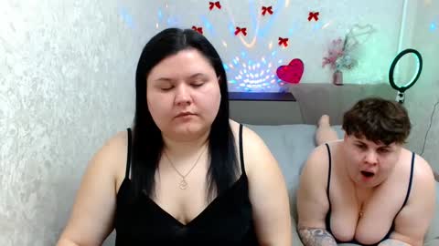 Snapshot of beckyandellen chatting on January 18, 2025, 10:49 am BeckyAndEllen online show from January 18, 2025, 10:49 am