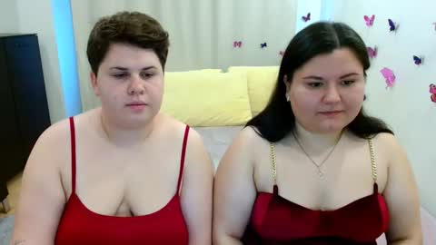 Snapshot of beckyandellen chatting on September 16, 2025, 8:59 am BeckyAndEllen online show from September 16, 2025, 8:59 am