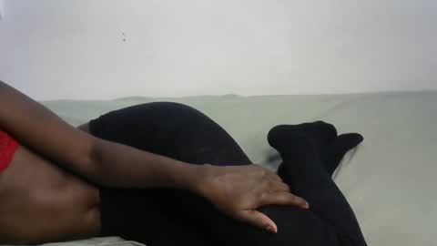 Snapshot of beib_love chatting on December 18, 2024, 6:21 am beib_love online show from December 18, 2024, 6:21 am