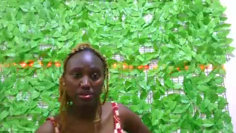 Snapshot of beib_love chatting on September 20, 2025, 4:13 am beib_love online show from September 20, 2025, 4:13 am