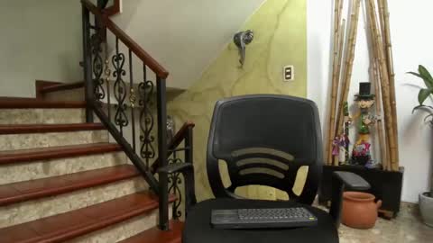 Snapshot of belamiramil chatting on December 3, 2024, 11:46 pm independent model online show from December 3, 2024, 11:46 pm