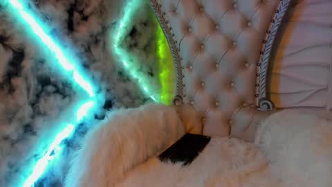 Snapshot of belamiramil chatting on December 10, 2024, 8:08 am independent model online show from December 10, 2024, 8:08 am