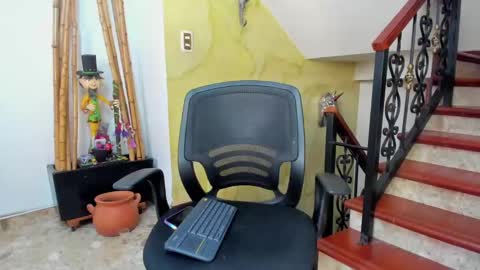 Snapshot of belamiramil chatting on December 11, 2024, 12:55 pm independent model online show from December 11, 2024, 12:55 pm