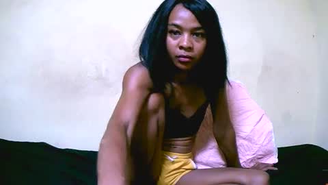 Snapshot of bella193999 chatting on December 13, 2024, 1:33 pm bella193999 online show from December 13, 2024, 1:33 pm