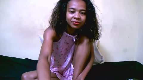 Snapshot of bella193999 chatting on December 15, 2024, 5:13 am bella193999 online show from December 15, 2024, 5:13 am