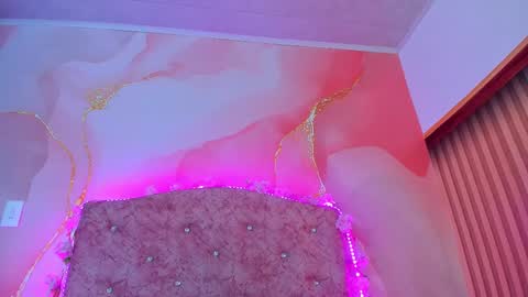 Melanie  online show from February 20, 2025, 6:46 pm