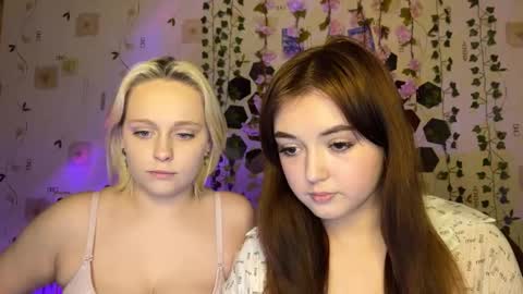 Snapshot of bella_and_alice chatting on October 1, 2025, 2:56 pm bella_and_alice online show from October 1, 2025, 2:56 pm