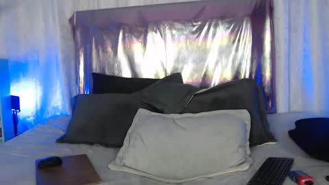 Snapshot of bella_lr chatting on September 30, 2025, 2:16 am Valentina online show from September 30, 2025, 2:16 am