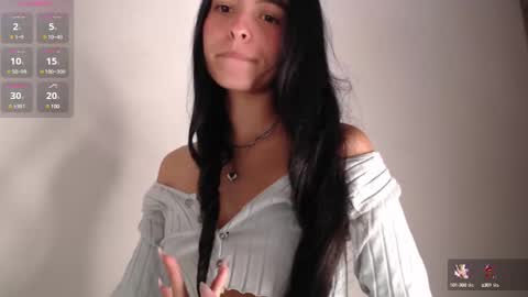 Snapshot of bella_musee chatting on February 11, 2025, 1:52 am   online show from February 11, 2025, 1:52 am