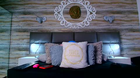 Snapshot of bella_salvatore chatting on February 12, 2025, 9:43 pm online show from February 12, 2025, 9:43 pm