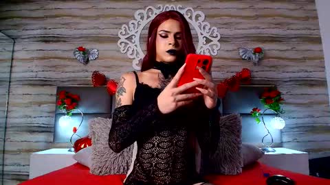 Snapshot of bella_salvatore chatting on February 17, 2025, 1:25 am online show from February 17, 2025, 1:25 am