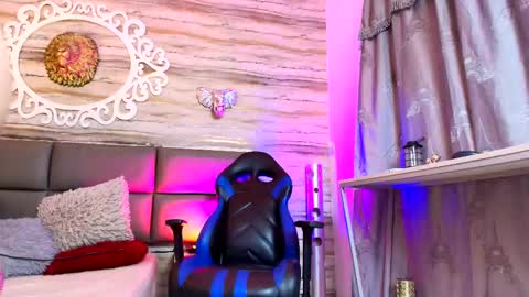 Snapshot of bella_salvatore chatting on September 26, 2025, 4:38 am online show from September 26, 2025, 4:38 am