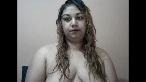 bellachow10 online show from October 14, 2025, 8:26 am