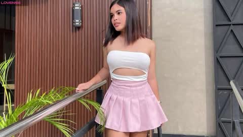 Snapshot of bellaporchxxx chatting on December 17, 2024, 2:55 am Bella Porch online show from December 17, 2024, 2:55 am