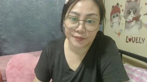 Snapshot of bellbabe chatting on January 17, 2025, 1:56 pm Bella online show from January 17, 2025, 1:56 pm