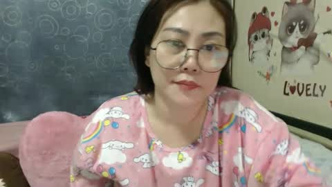 Snapshot of bellbabe chatting on February 21, 2025, 4:48 pm Bella online show from February 21, 2025, 4:48 pm