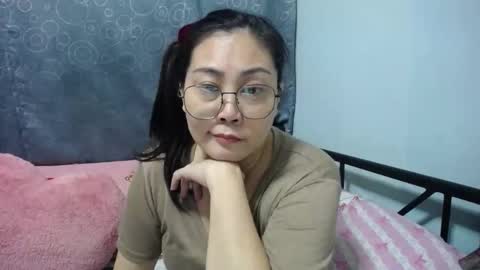 Snapshot of bellbabe chatting on October 4, 2025, 8:29 pm Bella online show from October 4, 2025, 8:29 pm