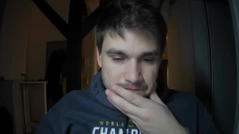 Snapshot of benjim69 chatting on October 30, 2025, 9:59 pm benjim69 online show from October 30, 2025, 9:59 pm