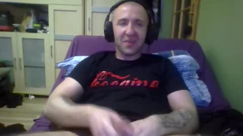 Snapshot of benko800 chatting on September 17, 2025, 1:18 am PM4PASSWORD online show from September 17, 2025, 1:18 am