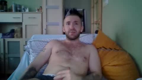 Snapshot of benko800 chatting on October 11, 2025, 10:47 am PM4PASSWORD online show from October 11, 2025, 10:47 am