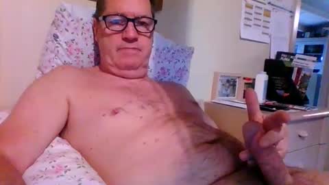 Snapshot of bennybutterfly007 chatting on February 28, 2025, 9:15 am bennybutterfly007 online show from February 28, 2025, 9:15 am