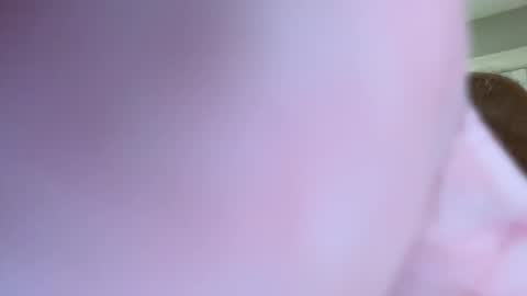 Snapshot of benz10001 chatting on December 4, 2024, 12:25 pm benz10001 online show from December 4, 2024, 12:25 pm