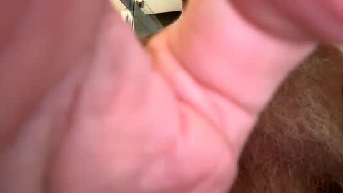 Snapshot of benz10001 chatting on December 6, 2024, 12:38 pm benz10001 online show from December 6, 2024, 12:38 pm