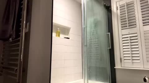 Snapshot of benz10001 chatting on February 13, 2025, 11:58 pm benz10001 online show from February 13, 2025, 11:58 pm