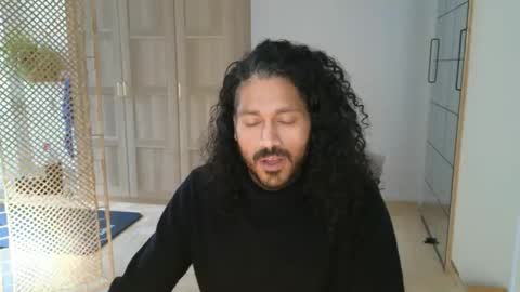 Snapshot of berlinz900 chatting on October 19, 2025, 8:37 am berlinz900 online show from October 19, 2025, 8:37 am