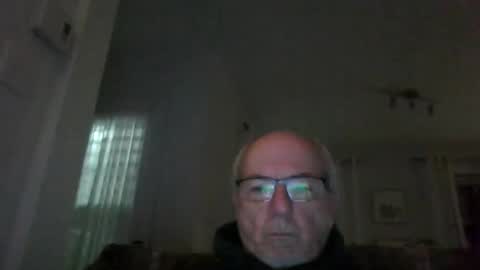 Snapshot of bernard1102 chatting on March 10, 2025, 9:53 am bernard1102 online show from March 10, 2025, 9:53 am