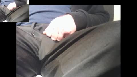 Snapshot of bernardo1968 chatting on December 25, 2024, 10:05 pm bernardo1968 online show from December 25, 2024, 10:05 pm